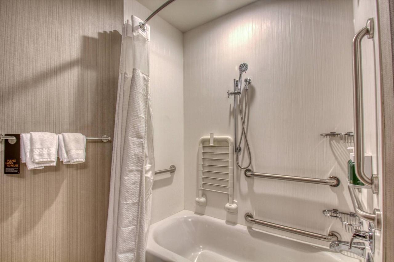Courtyard By Marriott Fargo Hotel Kültér fotó
